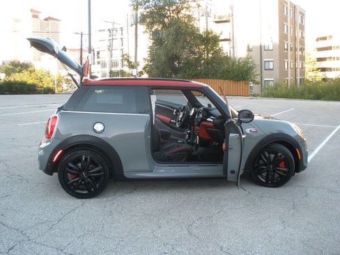 Used 2017 MINI Cooper John Cooper Works image 21