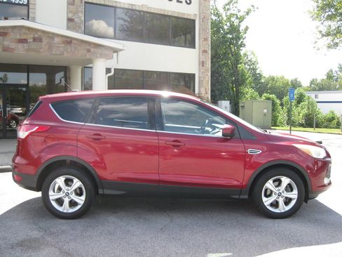 Used 2014 Ford Escape SE FWD image 9