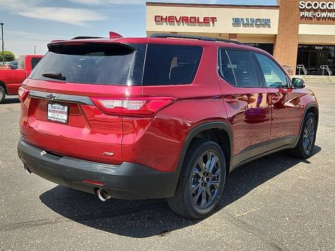 Used 2021 Chevrolet Traverse RS w/ LPO, Floor Liner Package FWD image 4