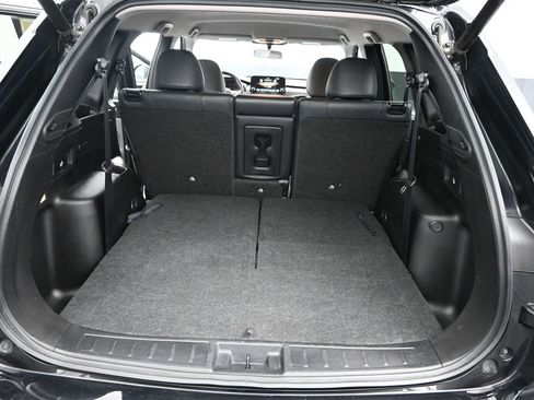 Used 2024 Mitsubishi Outlander SE image 11