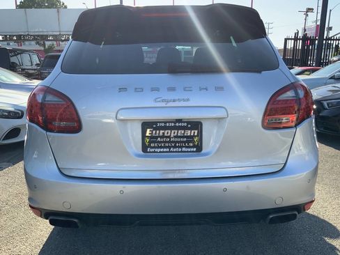 Used 2012 Porsche Cayenne AWD/4WD image 5