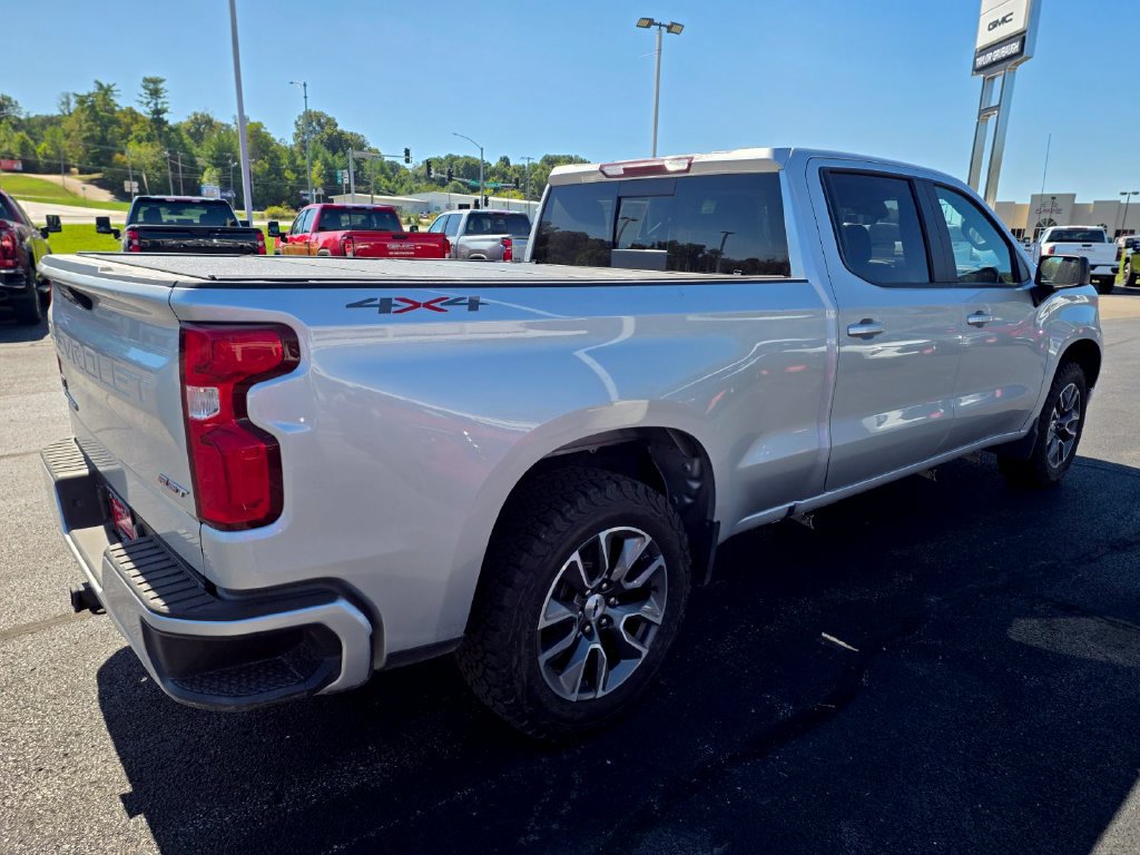 Used 2022 Chevrolet Silverado 1500 RST w/ Convenience Package II AWD/4WD image 9