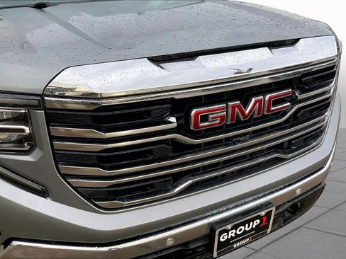 Used 2024 GMC Sierra 1500 SLT AWD/4WD image 30