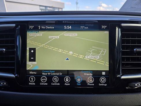 Used 2019 Chrysler Pacifica Touring-L Plus w/ Advanced Safetytec Group FWD image 29
