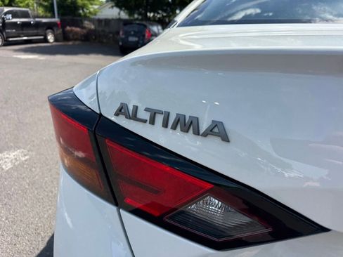 New 2026 Nissan Altima 2.5 SV FWD image 9