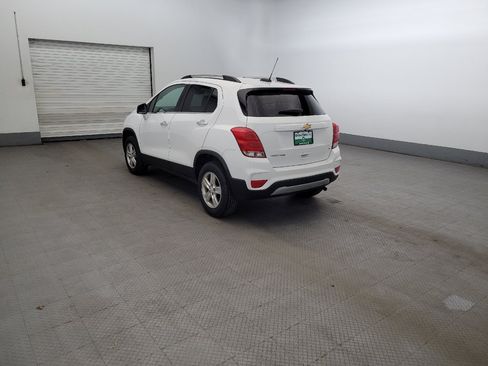 Used 2018 Chevrolet Trax LT w/ LT Convenience Package AWD/4WD image 5