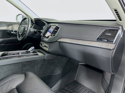 Used 2023 Volvo XC90 T8 Ultimate AWD/4WD image 32