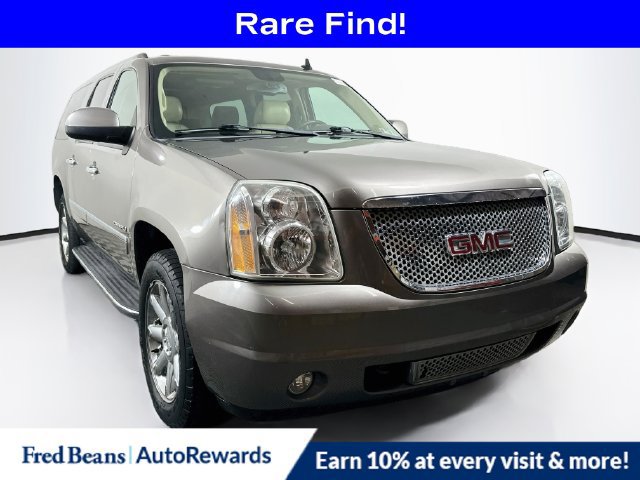 Used 2013 GMC Yukon XL Denali AWD/4WD image 1