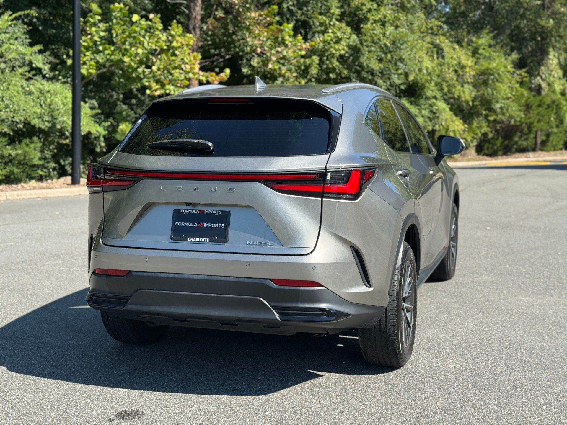 Used 2024 Lexus NX 250 FWD w/ Towing Package (2000 Lbs) image 11