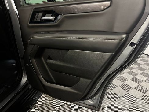 Used 2026 GMC Yukon Elevation w/ Elevation Premium Package image 36