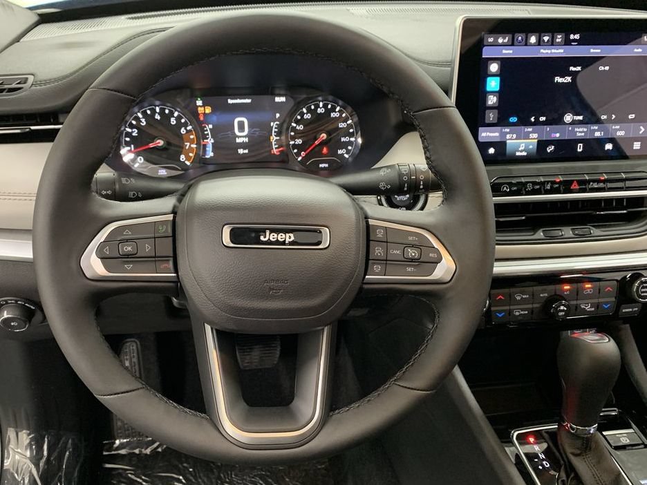 New 2025 Jeep Compass Limited w/ Sun & Sound Group AWD/4WD image 10