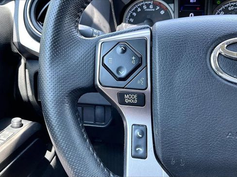Used 2023 Toyota Tacoma SR5 RWD image 28
