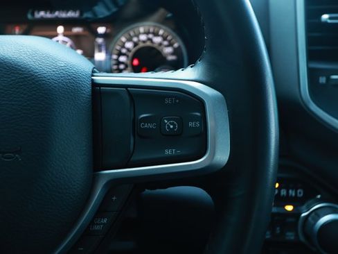 Certified 2022 RAM 1500 Big Horn AWD/4WD image 14