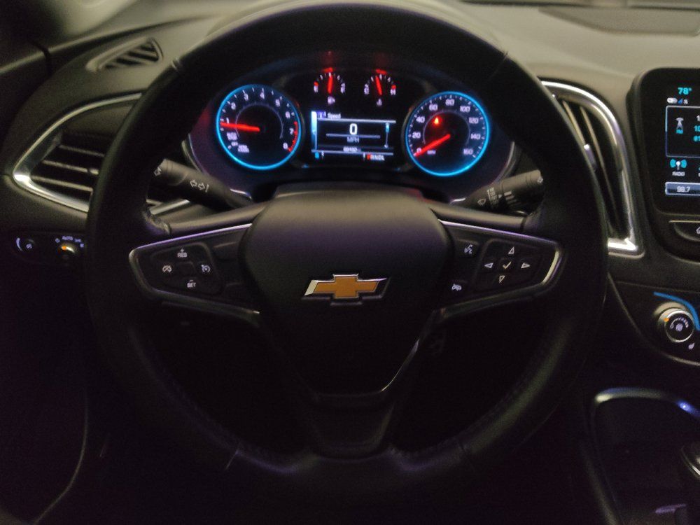Used 2017 Chevrolet Malibu LT w/ Leather Package FWD image 22