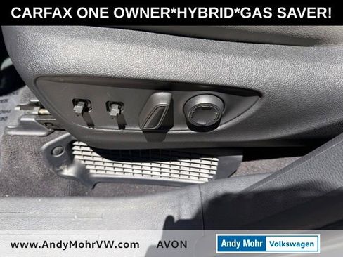 Used 2025 Toyota Sienna XLE FWD image 13
