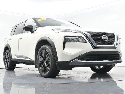 Used 2023 Nissan Rogue SL FWD image 45