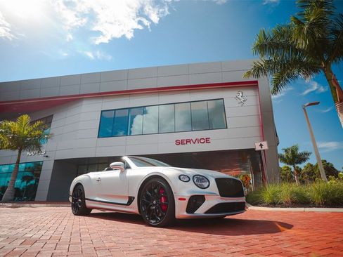 Used 2024 Bentley Continental GT Speed image 24