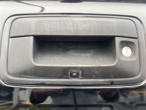 Used 2022 Chevrolet Colorado LT w/ Fleet Safety Package image 31