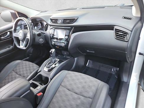 Used 2022 Nissan Rogue Sport SV w/ Technology Package AWD/4WD image 27