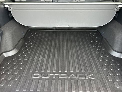 Used 2020 Subaru Outback Onyx Edition XT w/ Popular Package #2 AWD/4WD image 16