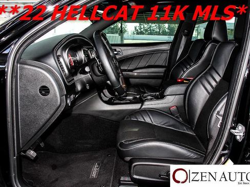 Used 2022 Dodge Charger SRT Hellcat w/ Harman/Kardon Audio Group image 29