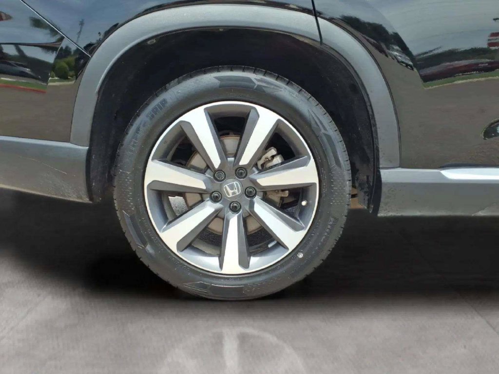 Used 2025 Honda Pilot Touring image 20