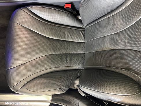 Used 2019 Mercedes-Benz S 450 Sedan image 24