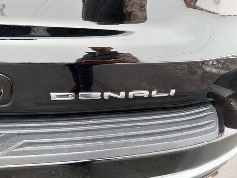 Certified 2022 GMC Yukon XL Denali w/ Denali Premium Package image 30