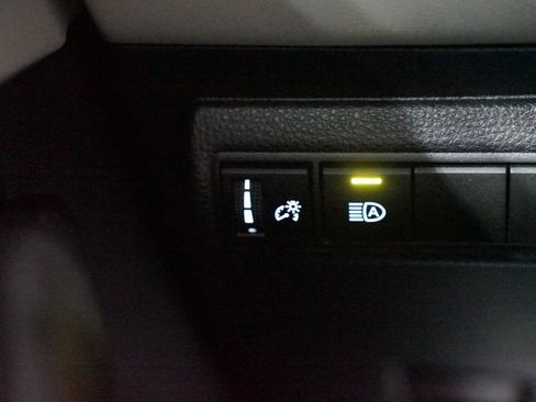 Certified 2025 Toyota Corolla LE FWD image 22
