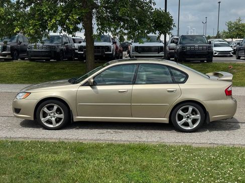 Used 2008 Subaru Legacy 2.5i AWD/4WD image 2