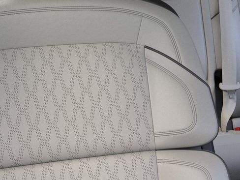 New 2026 Lincoln Nautilus Black Label AWD/4WD image 16
