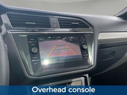 Used 2022 Volkswagen Tiguan SE AWD/4WD image 18