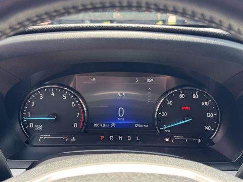 Used 2024 Ford Explorer XLT w/ Equipment Group 202A AWD/4WD image 20
