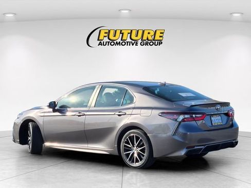 Used 2024 Toyota Camry SE w/ Convenience Package FWD image 7