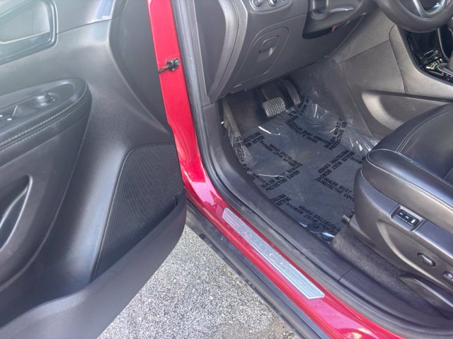 Used 2019 Buick Encore Essence FWD image 29