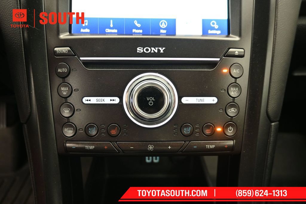 Used 2020 Ford Fusion Energi Titanium FWD image 20