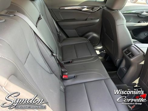Used 2023 Buick Envision Essence AWD/4WD image 19