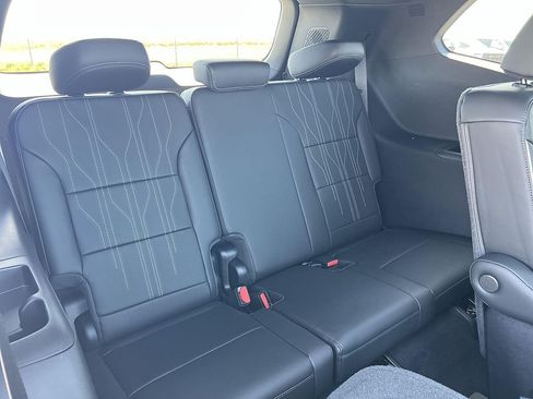 New 2026 Buick Enclave Avenir w/ Super Cruise Package FWD image 34