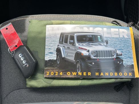 Certified 2024 Jeep Wrangler Unlimited Sport AWD/4WD image 18