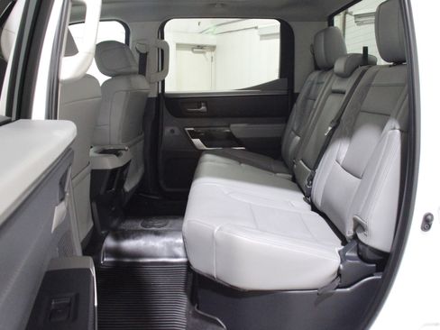 Used 2024 Toyota Tundra Limited image 21