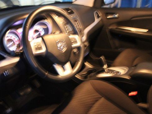 Used 2012 Dodge Journey American Value Package w/ Flexible Seating Group image 3