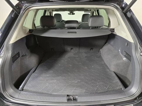 Used 2019 Volkswagen Tiguan SEL Premium AWD/4WD image 16
