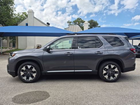 New 2026 Honda Pilot Elite image 2
