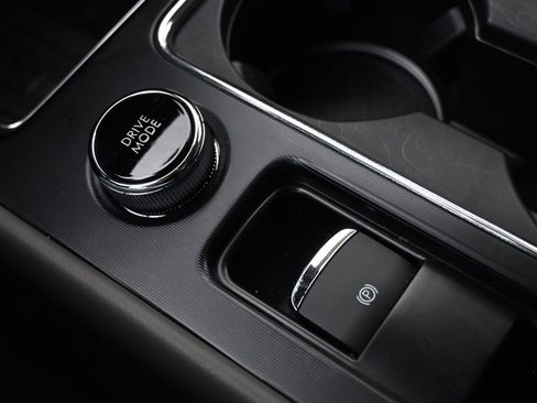 New 2026 Lincoln Corsair Premiere image 32