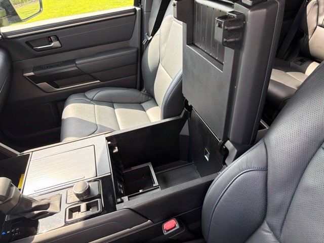 Used 2026 Toyota Sequoia Platinum AWD/4WD image 22