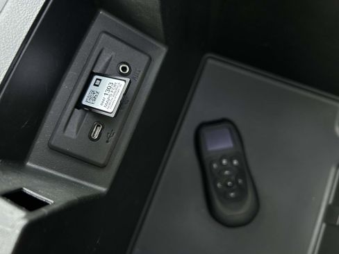 Used 2020 Chevrolet Silverado 2500 High Country w/ Z71 Off-Road Package image 28