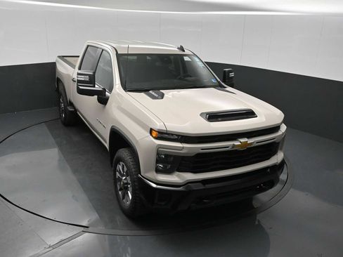 New 2026 Chevrolet Silverado 2500 Custom w/ Custom Convenience Package image 11