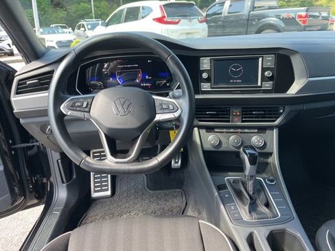 Used 2023 Volkswagen Jetta Sport FWD image 17