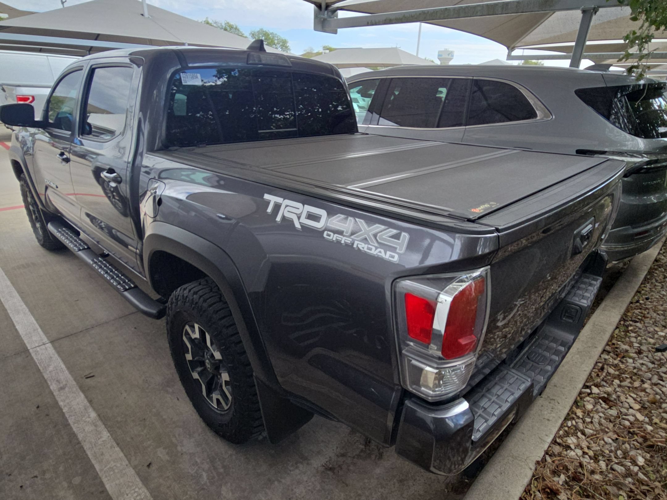 Used 2020 Toyota Tacoma TRD Off-Road w/ Technology Package AWD/4WD image 6