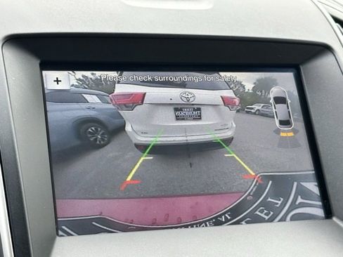 Used 2018 Ford Edge SEL w/ Equipment Group 201A image 11